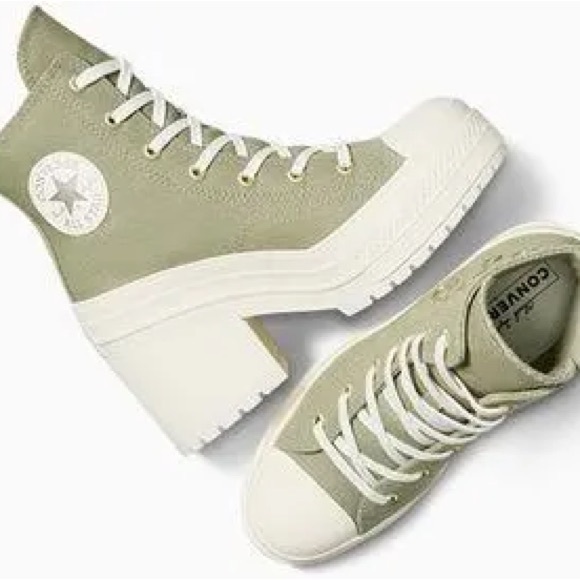 Converse Shoes - Chuck 70 De Luxe Heel Platform Metal Rings NWT Women 6.5 fits like 7